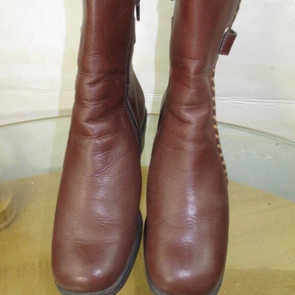 Crossing Pointe Women's Y2K Ankle Boots Brown Leather Zip Size 7.5 - Picture 3 of 9